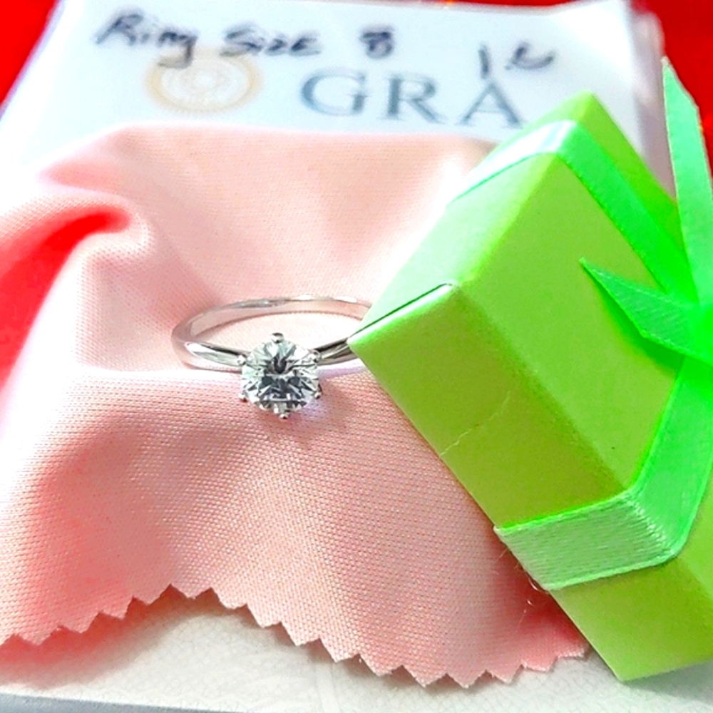 Classic Solitaire 1 Carat Moissanite Diamond Ring in 925 Sterling Silver